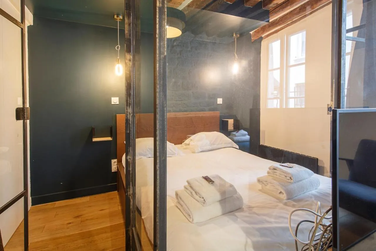 Authentic Apartment - 1Br-4P - Arts Et Metiers Paris France
